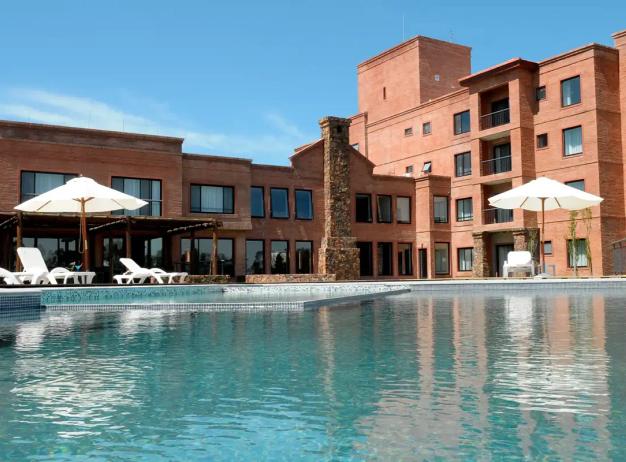 Piscina Exterior Regency Park Hotel en Montevideo Piscina Exterior Regency Park Hotel en Montevideo